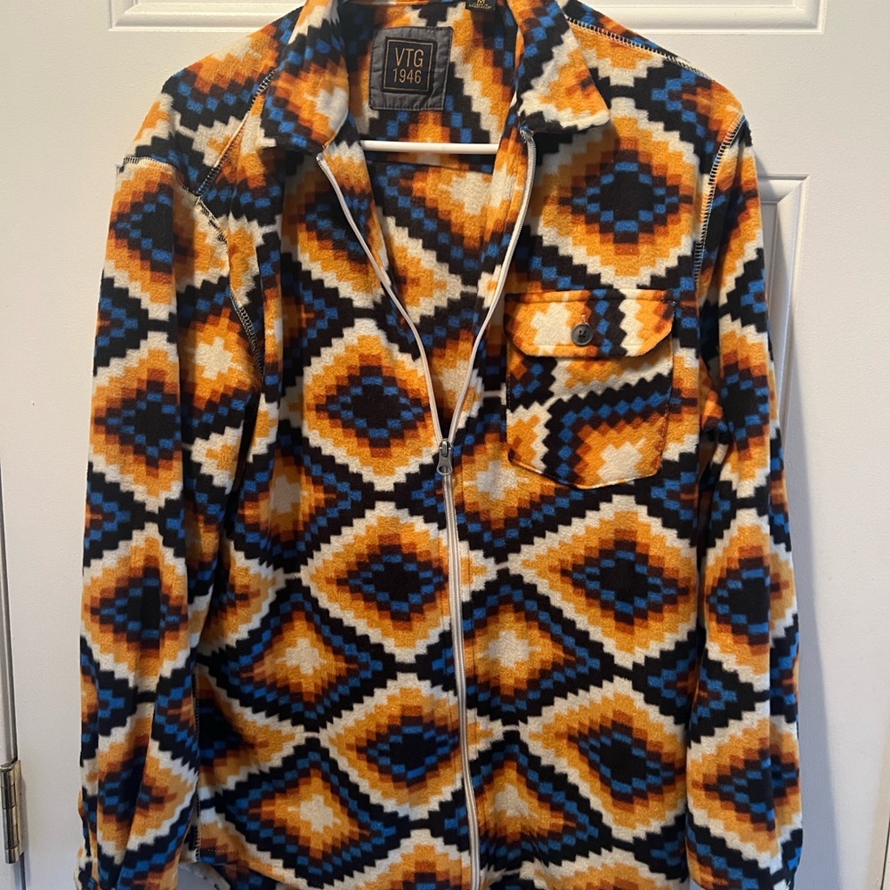 Geometric Design fleece full zip $10 sz M Jacket *washed never worn